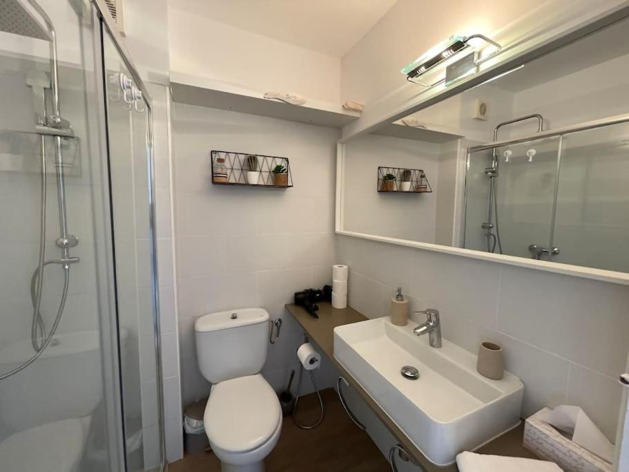 Algaiarens Apto Con Piscina Y Junto A La Playa Cala'N Blanes  Ngoại thất bức ảnh